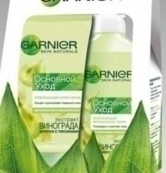 Косметический набор GARNIER + коробка конфет