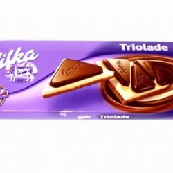 Гигантская плитка шоколада Milka (три шоколада)