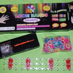 Набор разноцветных Loom Bands