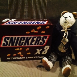 16 батончиков SNICKERS в упаковке