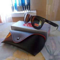 Очки Ray Ban в чехле